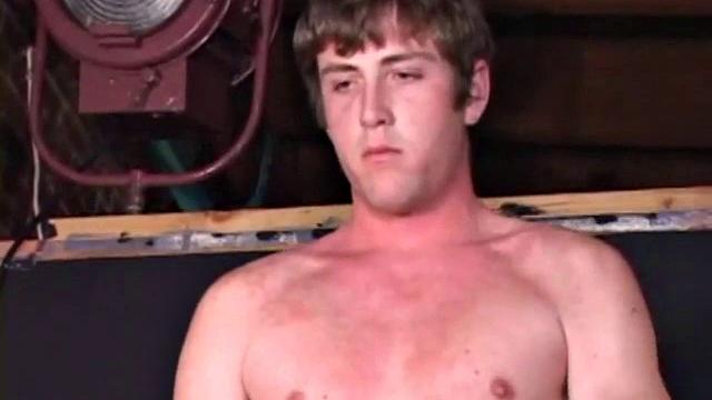 We look in on amateur Zack Perry, naked in the bedroom and stroking his big dick to a porn video. After a serious wank session, and edging himself several times, Zack akes quite a mess on his bedcover.