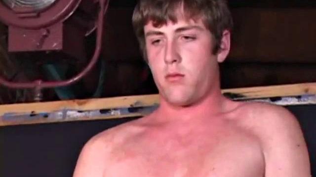 We look in on amateur Zack Perry, naked in the bedroom and stroking his big dick to a porn video. After a serious wank session, and edging himself several times, Zack akes quite a mess on his bedcover.