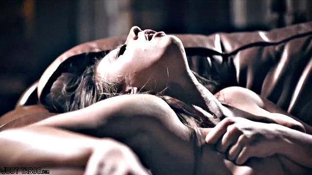 Жаркая фотосессия оборачивается дикой трахой с преподавателем