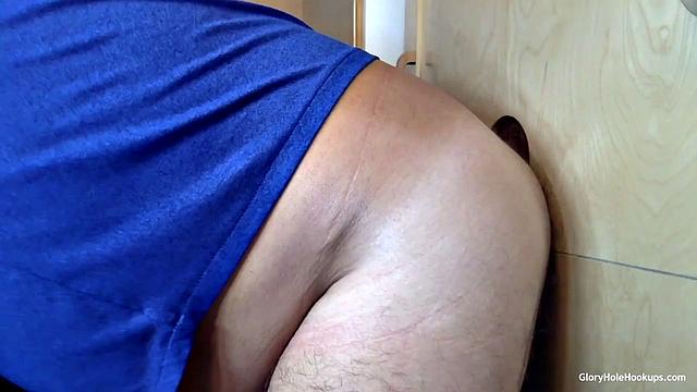 Young Guy Loves Gloryhole BJ