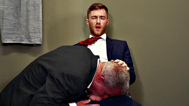 Muscled gray DILF fisting inked otter after blowjob