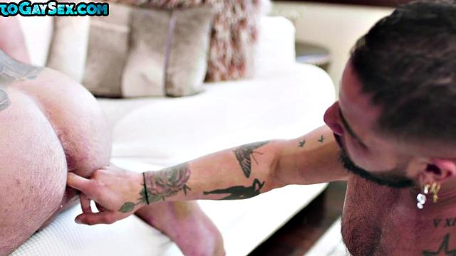 Tattooed and pierced bottom barebacked in DILF 3some