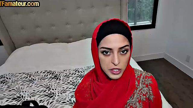 Arabic amateur babe on POV casting after interview