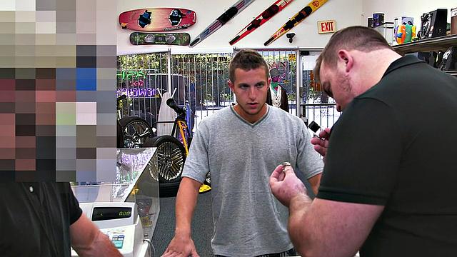 Real pawnshop amateur stud fucked in office