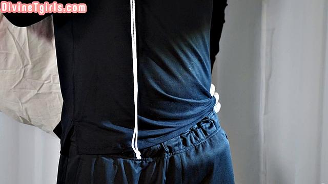 Stunning bigbooty trans hard fucked