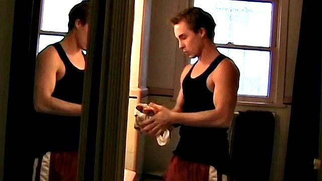Kelly Cooper slips off his undies and gets caught in a cheeky gay tease-guess he got more than laundry done today