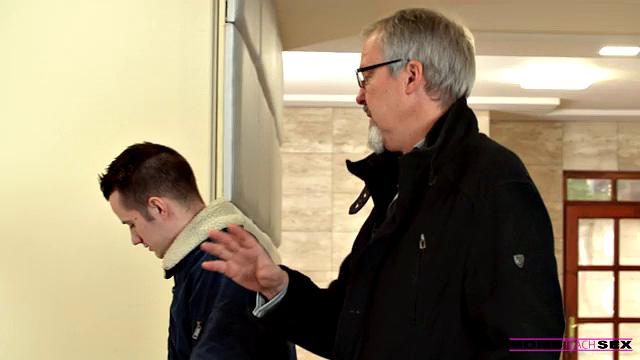 I Saw My Stepmom - S15:E6