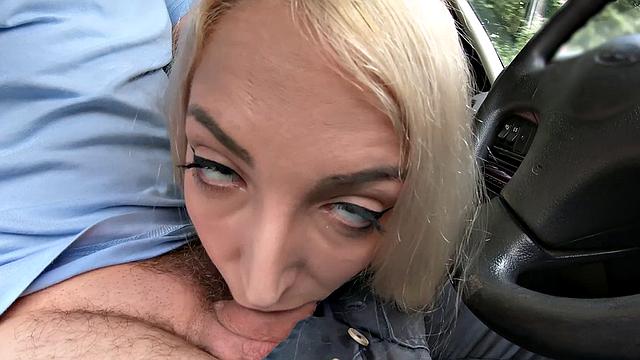 Liz Rainbow gets her bald pussy fisted and pounded in POV