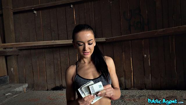 Fit Runner in Leggings