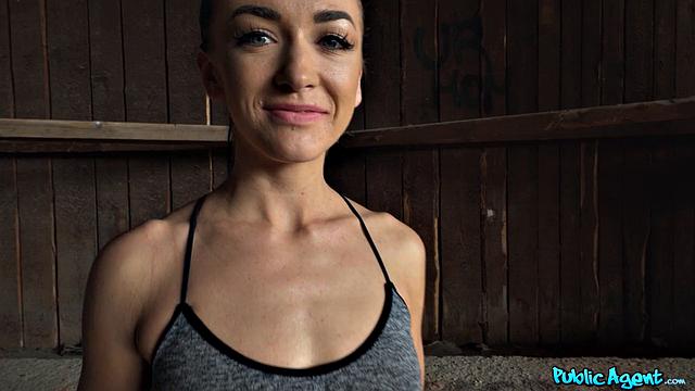 Fit Runner in Leggings