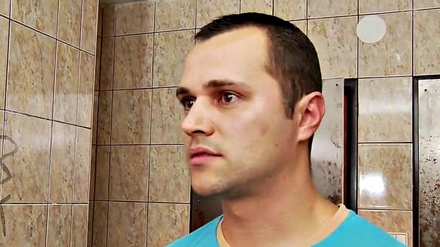 Retro amateurs subduing guy