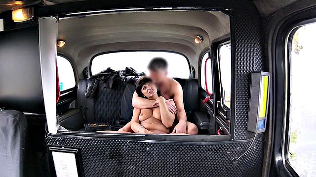 тера джой в коже и трусиках отдается горячему чеху во все щели