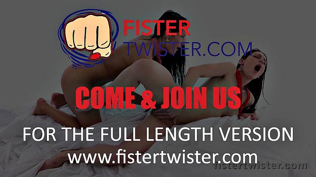 Fistertwister - Arwen Lexi Dona - Anal Fisting
