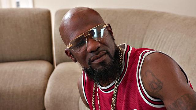 Crazy Horny Fan Breaks Into Rappers Home & BBC Railed - Reyna Belle - Dogfart