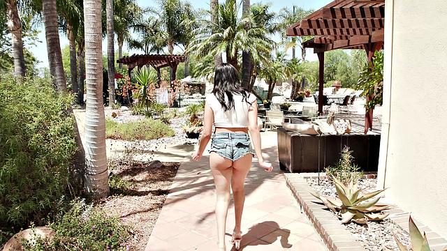 Crazy Horny Fan Breaks Into Rappers Home & BBC Railed - Reyna Belle - Dogfart