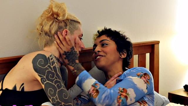 Tattooed lesbian babes enjoy pussyeating sex at home