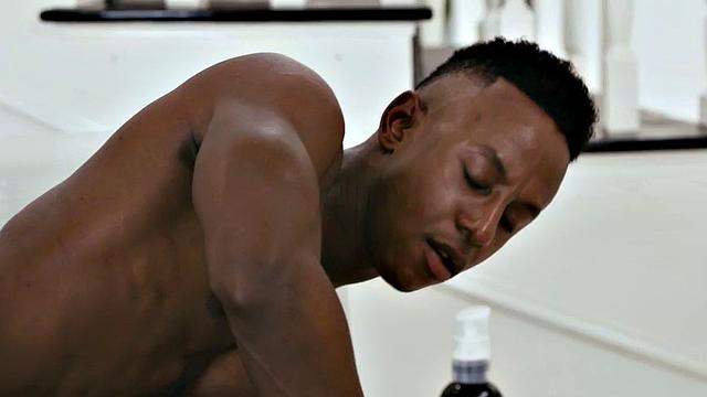 BBC boyfriend ramming butt in this erotic couple