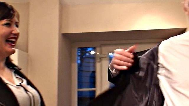 SubSlut Laura Louise: "My Cunt Loves Your Cock!