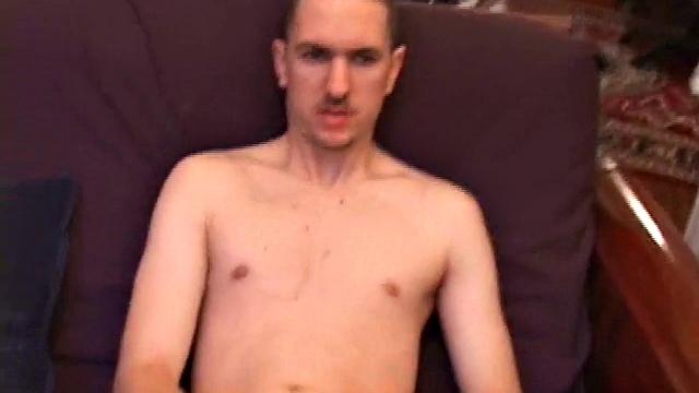 напряжённый дроч под контролем камеры - сперма льётся рекой