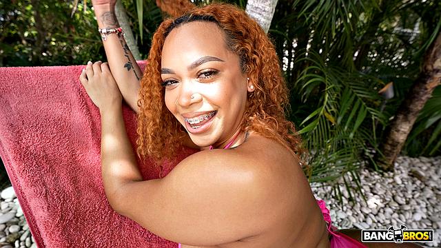 Jazz's Booty Bounces Wild