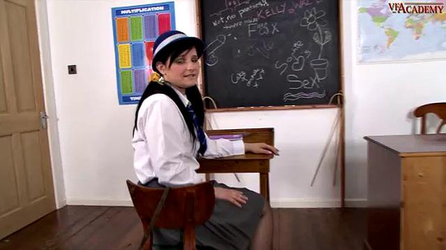 Nichola - Horny now!