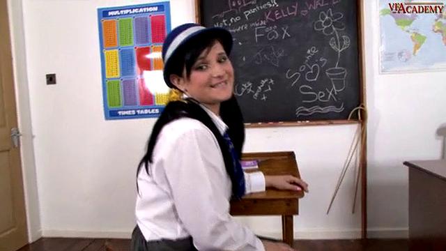 Nichola - Horny now!