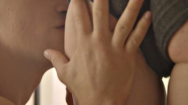 Kinky 18yo cutie gags on dick before getting pounded in her bald pussy