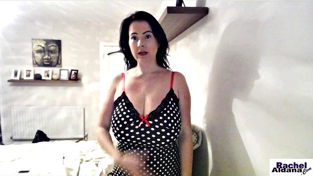 Rachel Aldana - Webcam 180