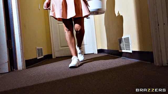 Peeping Girl: Episode 2