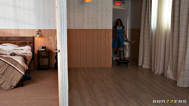 Peeping Girl: Episode 2