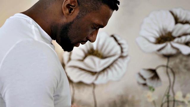 Interracial babe in lingerie enjoys BBC drill on the bed