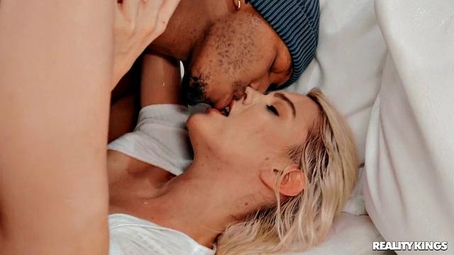 Intercourse On The First Date