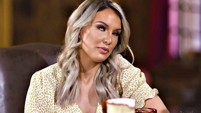 Nasty dyke bitches love eating nice pussies in threesome