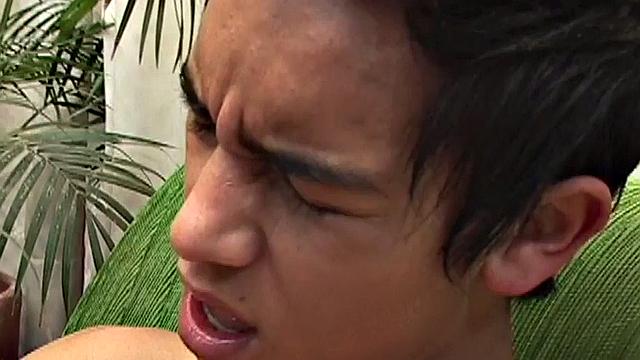 Cumswapping 21yo Latin barebacked by BF after blowjob