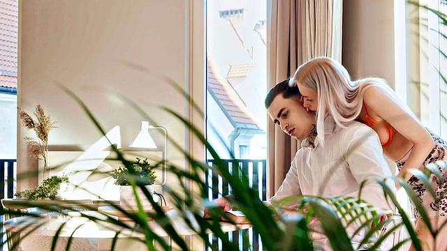 BF pounds desirous GF's shaved twat with his hard cock in a hot one-on-one session