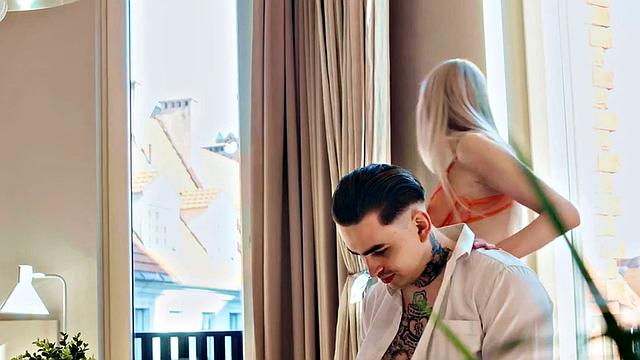 BF pounds desirous GF's shaved twat with his hard cock in a hot one-on-one session