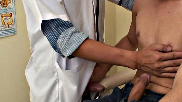 Amateur Asian fucked and toyed in infirmary by medical staff