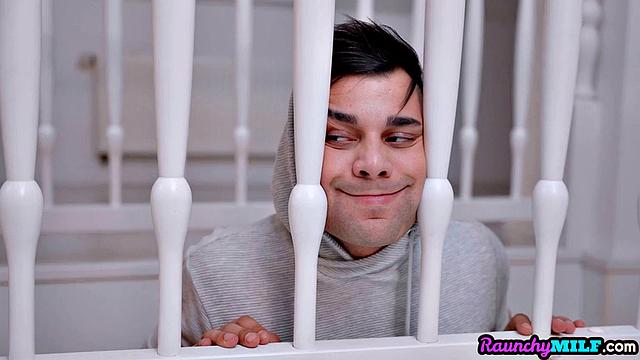 Horny Bigtitted MILF gets fucked