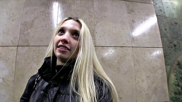 Hot blonde convinces stranger to fuck her hard in jeans