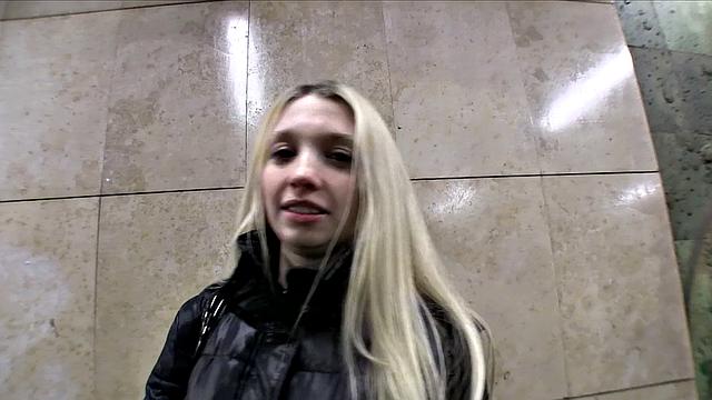 Hot blonde convinces stranger to fuck her hard in jeans