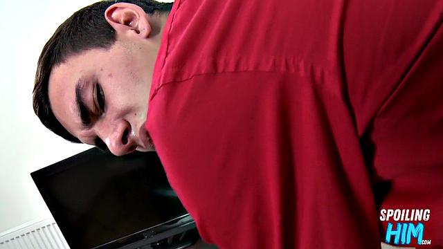 Amateur twunk drilled at casting