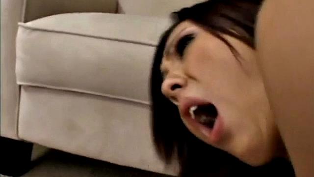 Babe with Rounded Tits POV Fucking