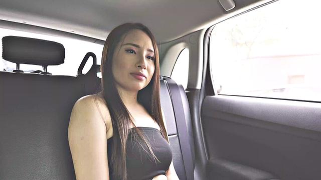 Peruvian girl tries a huge black cock for the first time