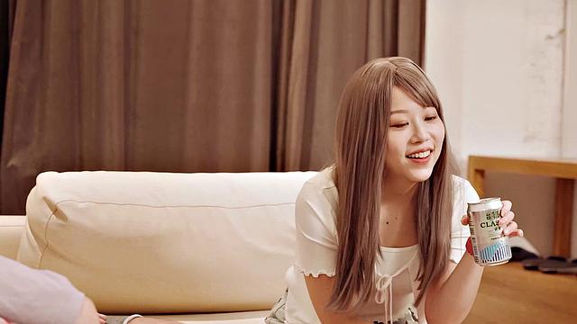 Jiu Jiu and friends spend an evening in a wild orgy