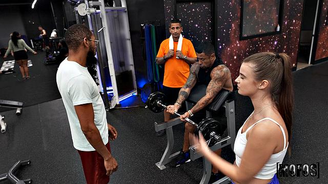 sky wonderland сносит крышу от дикого трахa с lucas frost