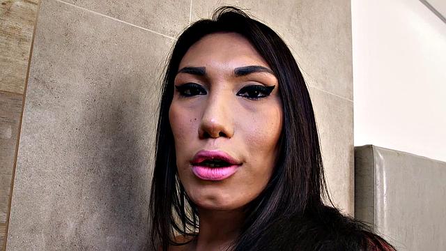 Gabrielly Soares - All About Her