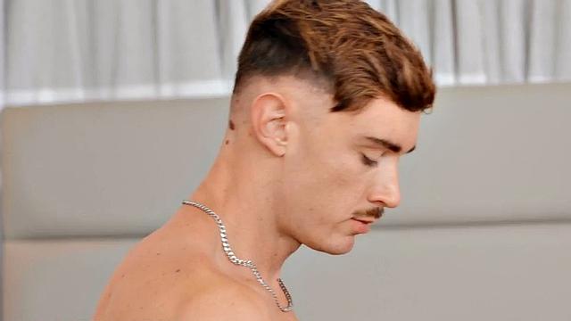 Solo inked jock wanking his cock on his first casting