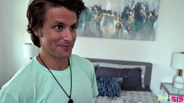 Step Sister Practices CPR - S16:E1