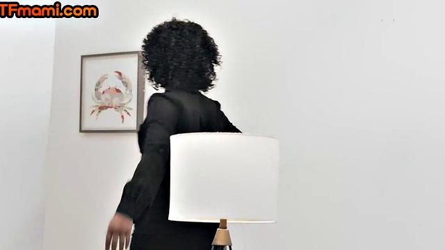черная мачеха прикалывается в табуированном тройничке с пасынком