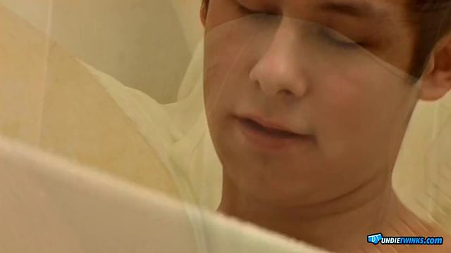 Cristian - Cristian's Bath Time! - Cristian